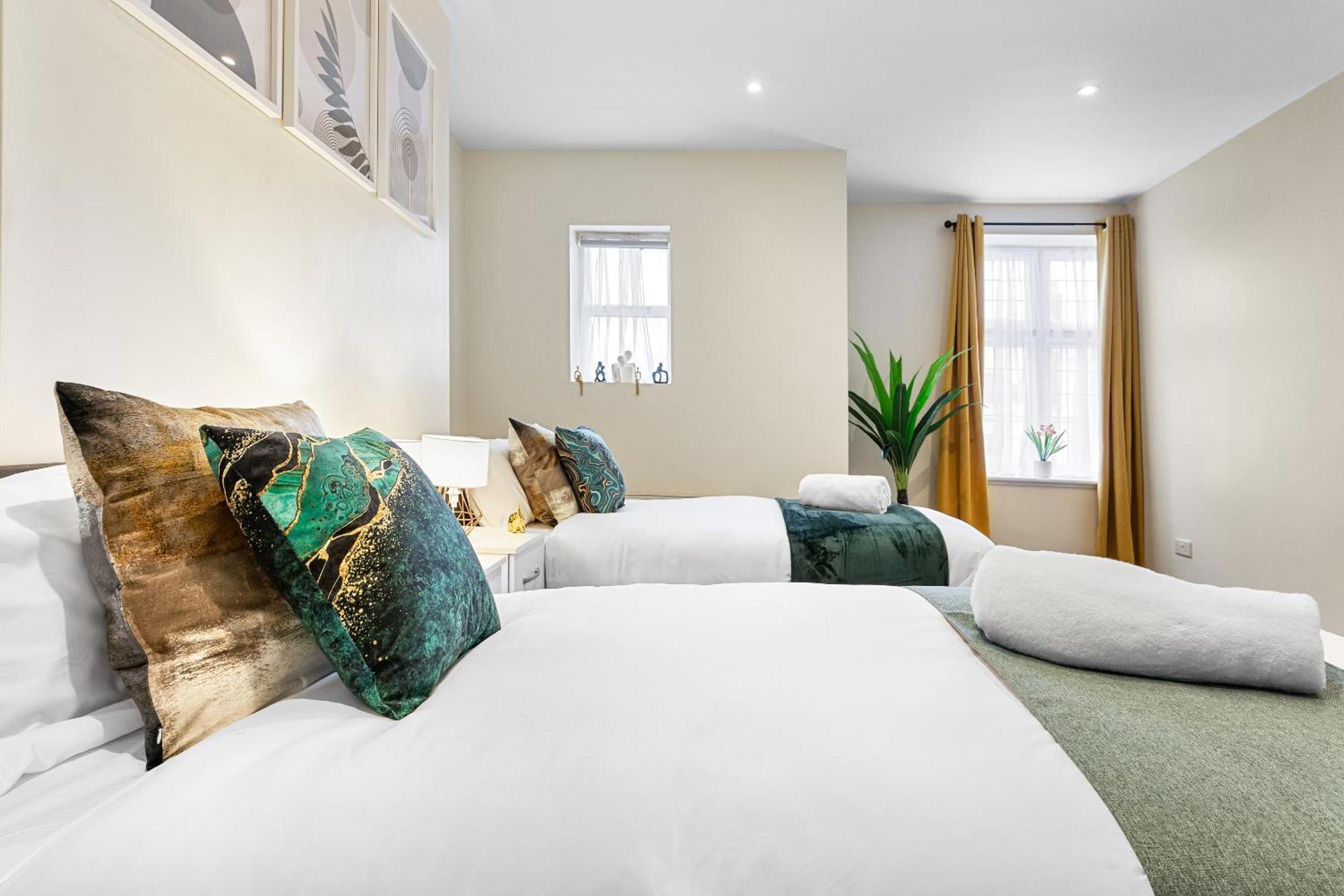 Elegant 2Br London Hideaway- King Bed, Sleeps 6 - Parking- Instant Book- 20 Percent Off Limited Time! Barnet Exteriér fotografie