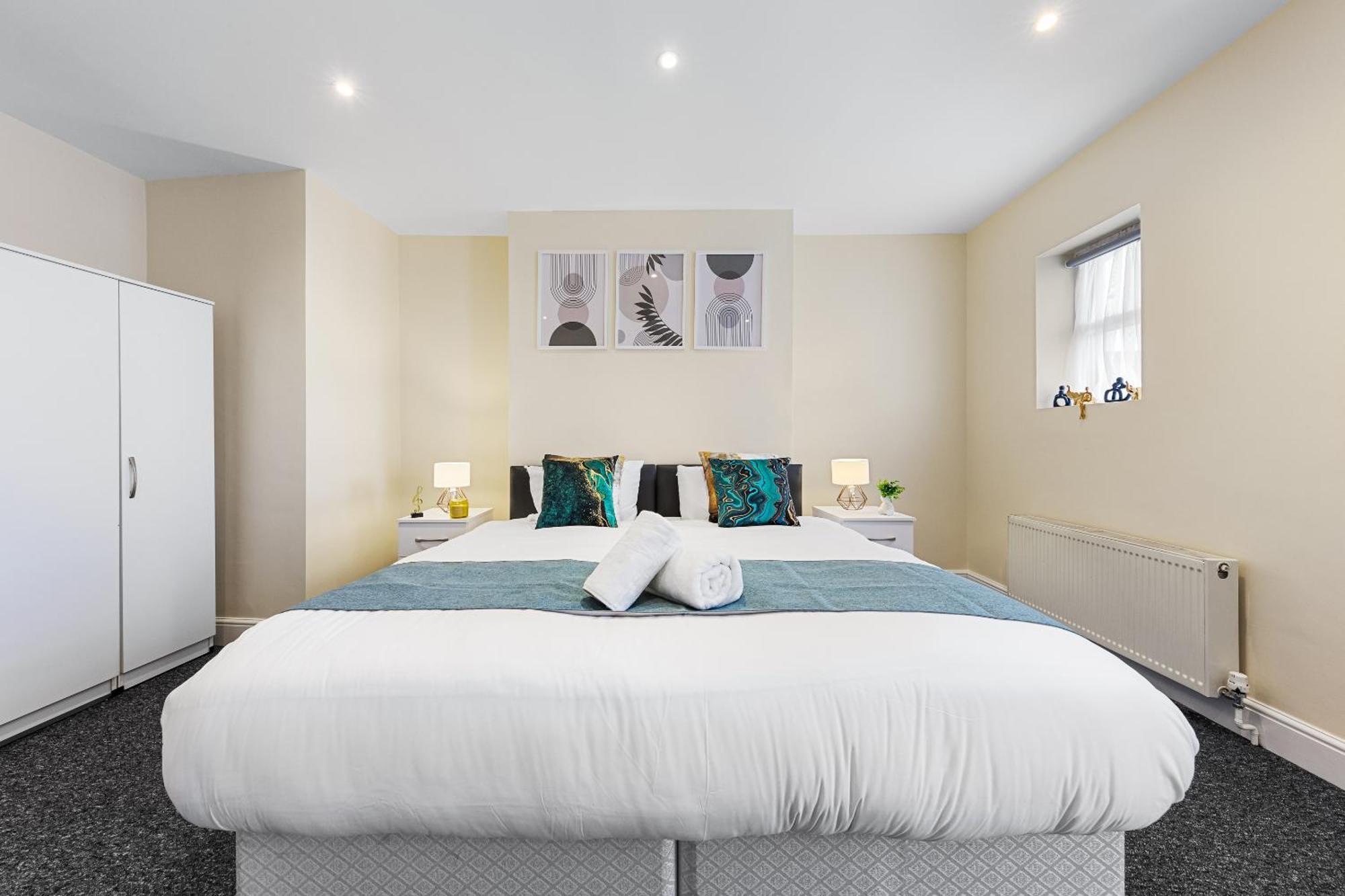 Elegant 2Br London Hideaway- King Bed, Sleeps 6 - Parking- Instant Book- 20 Percent Off Limited Time! Barnet Exteriér fotografie
