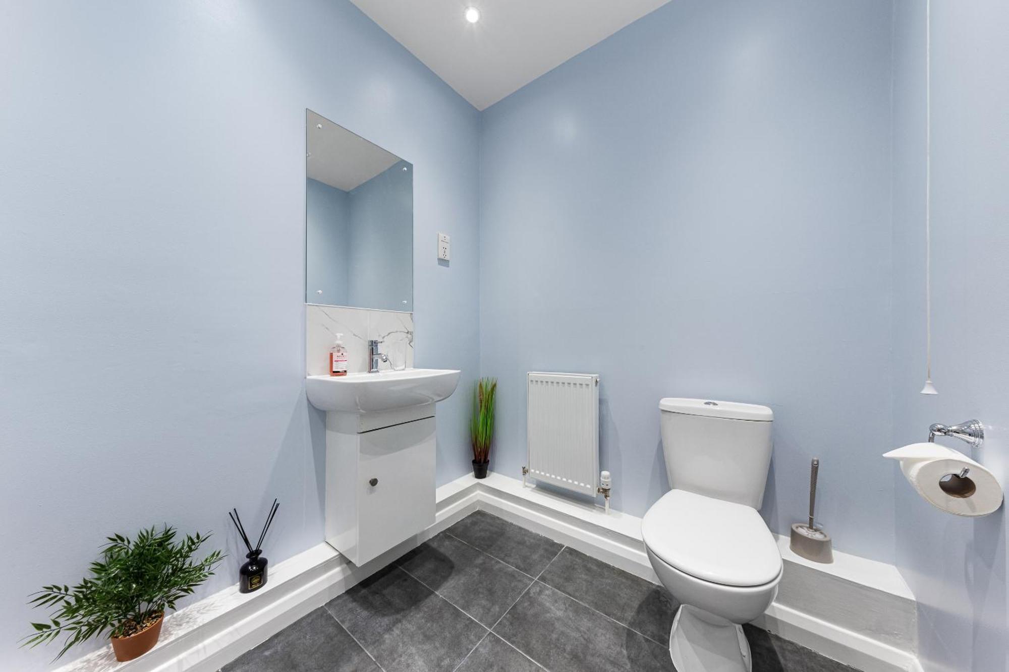 Elegant 2Br London Hideaway- King Bed, Sleeps 6 - Parking- Instant Book- 20 Percent Off Limited Time! Barnet Exteriér fotografie