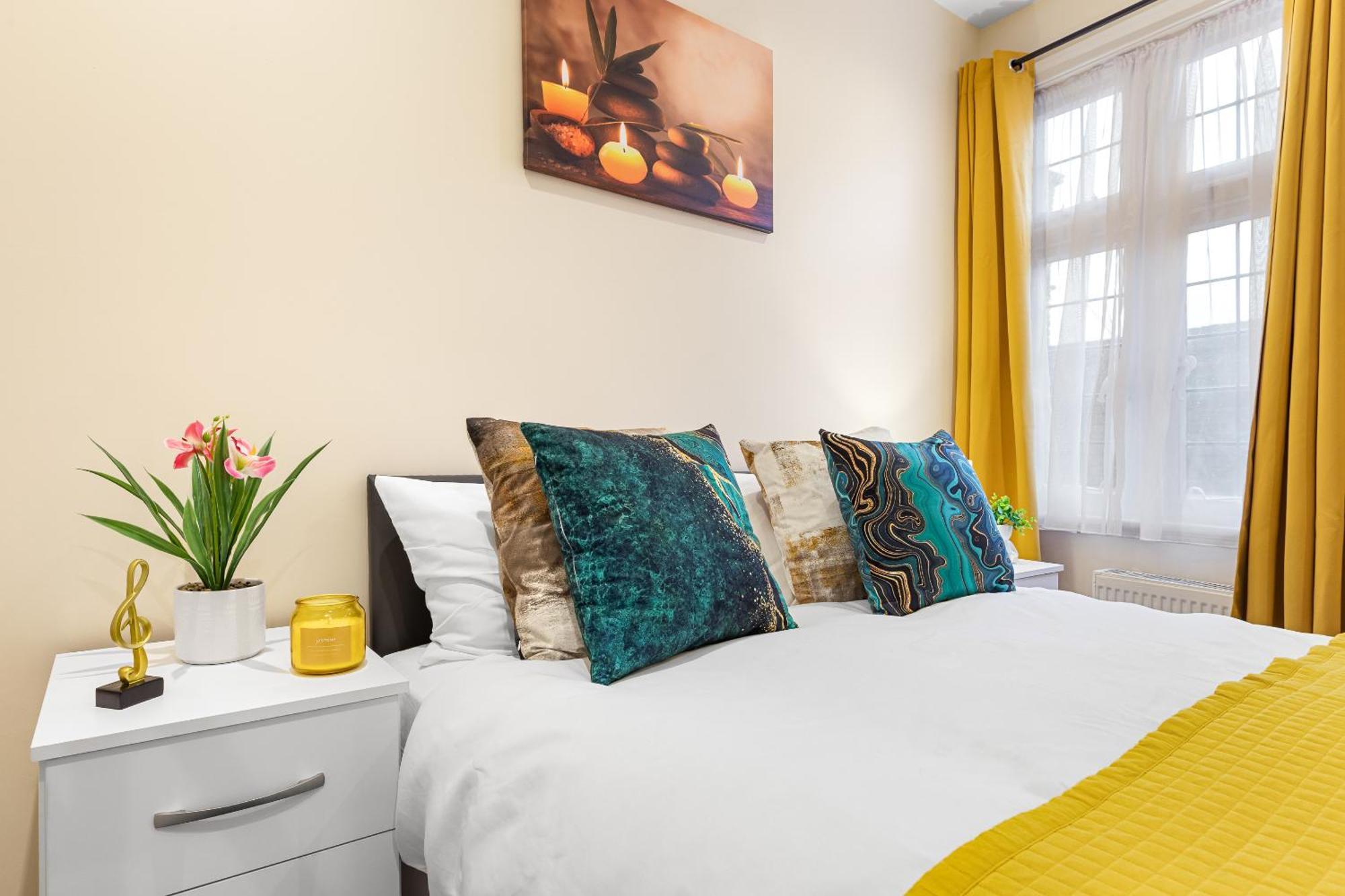 Elegant 2Br London Hideaway- King Bed, Sleeps 6 - Parking- Instant Book- 20 Percent Off Limited Time! Barnet Exteriér fotografie